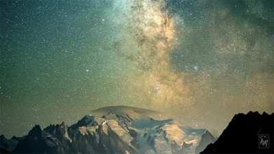 Mesmerizing night sky with the milky way <3