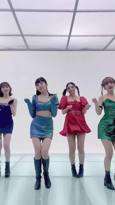 [230304] Bora, Haeyoon, Yuju & Remi TikTok update: #POW_challenge P.O.W! P.O.W! 🔫