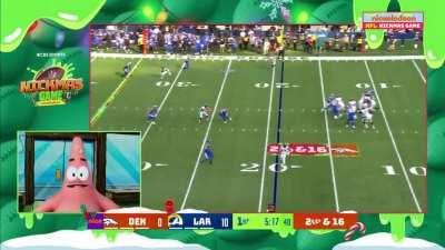 [Highlight] Bobby Wagner intercepts Russell Wilson on Christmas while Patrick Star provides the play by play