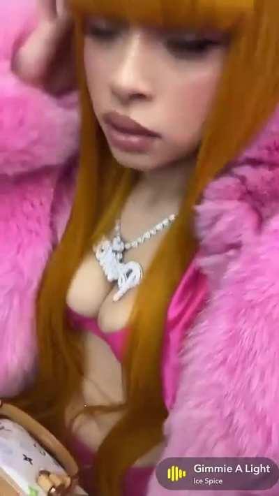 Nice closeup (Gimme A Light) 