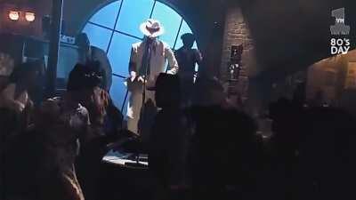 Smooth Criminal, different view