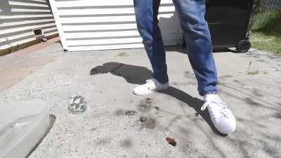 Sexy Jeremy crushing roaches