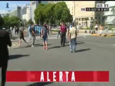 [OC] La policiiaaa te está mirando