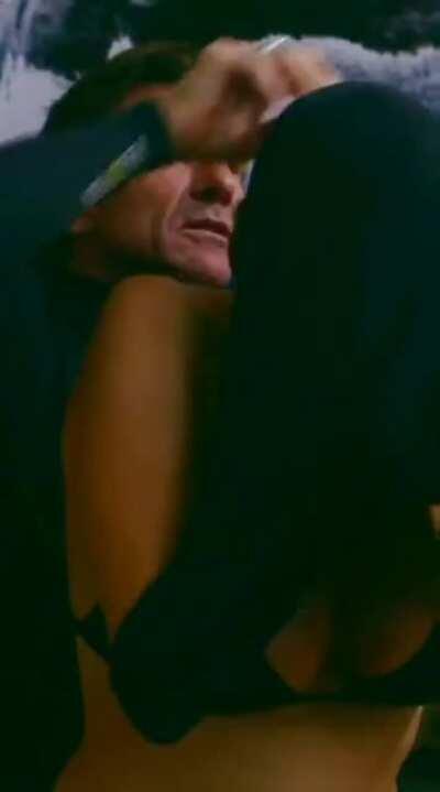 Estella Warren gets better every second