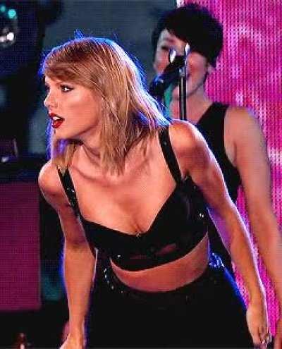 I'm obsessed with Taylor