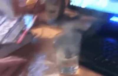 Spicy lithium battery in water