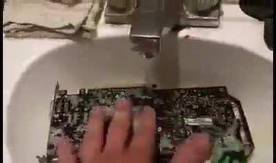 Pc upgrade videoları be like