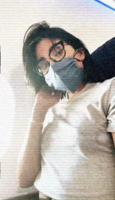 Havin fun on the plane [F]