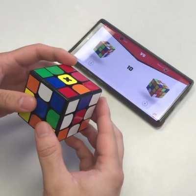 Rubik's Connect Cube, the new smart cube from Rubik's brand itself.