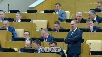 Лидер коммунистов Геннадий Зюганов призвал не допустить повторения революции 1917 года и поддержал Викторию Боню