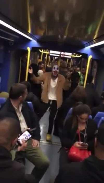 🤡 try to watch the whole minute