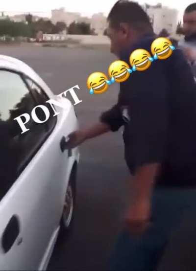 Liber profesionist talentat - cine zicea ca nu poti face bani daca nu lucrezi in IT