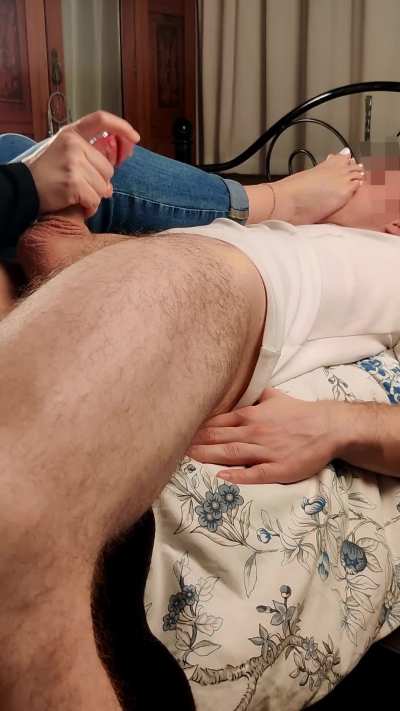 Happy Humpday! Do you think this would help you get through the week? 😇