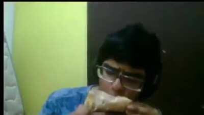 titanes de aot y demonios de tpn al ver un humano: