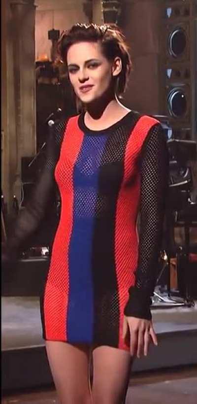Kristen Stewart SNL - Looped, AI'd, Dain'd, Cropped and Brightened to aide see through. Saw it as a crap gif, wanted something better.