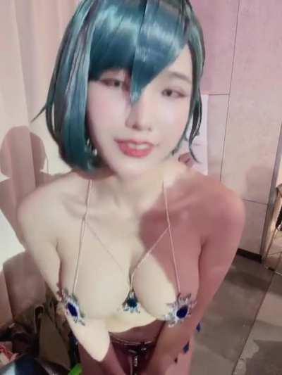 Tamaki bouncing in her Fortune swimsuit (Minichu) [Dead or Alive Xtreme Venus Vacation]