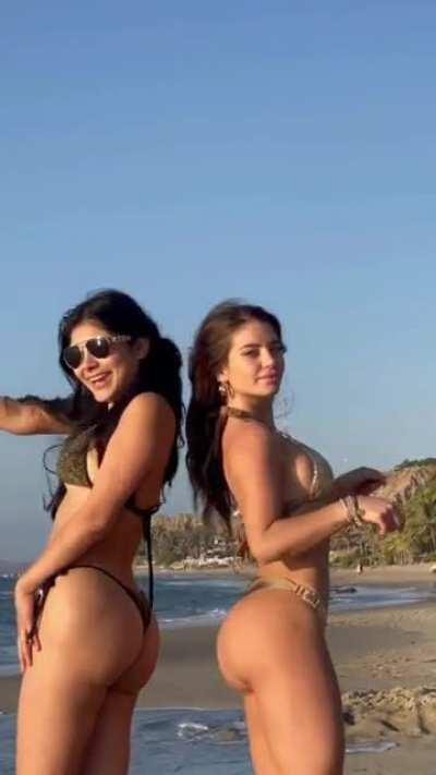 Alyin criss 🥵 🍑 big ass