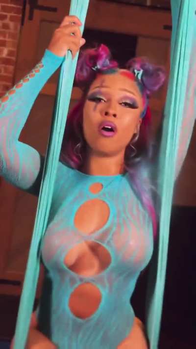 🩵💜🩷🩷💜🩵