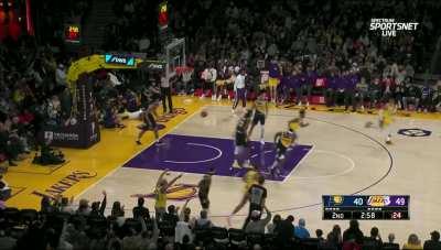 [Highlight] Westbrook with a sweet dime finds Avery Bradley in the corner who drills the 3