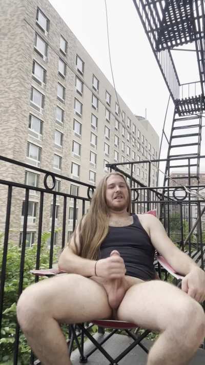 I specialize in Public, Hair, and Humiliation 😈 