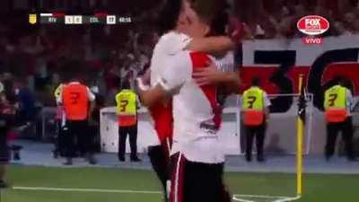 Gol de la araña. Vamos River!