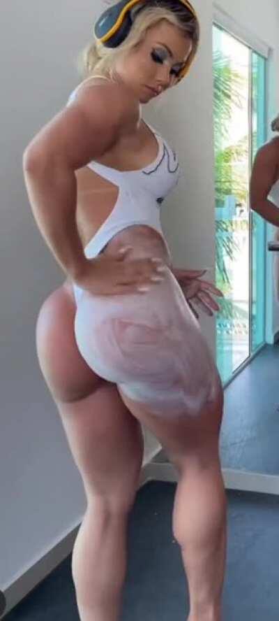 ViVi Vava Voom That Ass!!!