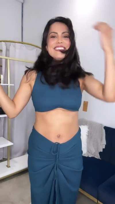 Raindrops, cute outfit, you and I 💙