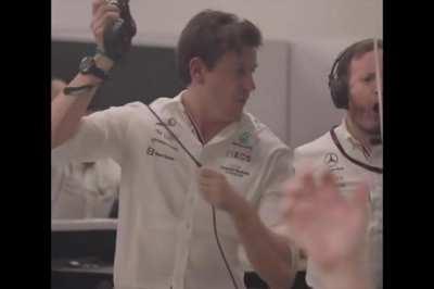 What a Wonderful W O L F F