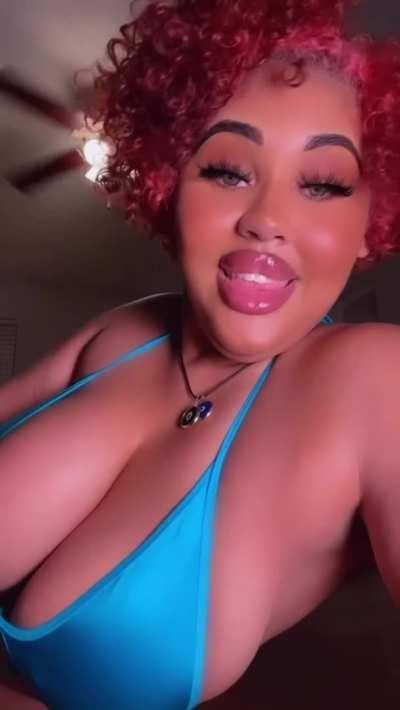 her huge tits in a bikini