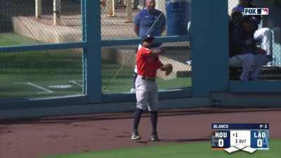 [Highlight] Corey Julks with an amazing catch at the wall