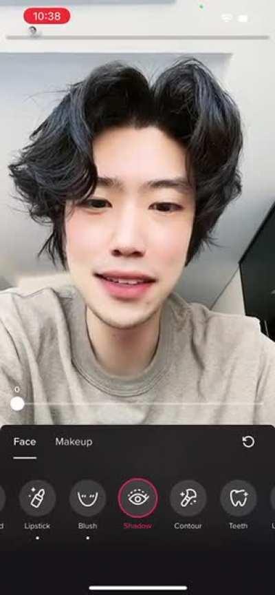 what's crazy is that if this wasn't do crazily edited, I probably wouldn't have known there was filters being used