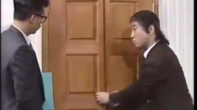 Чего не входишь тут открыто..