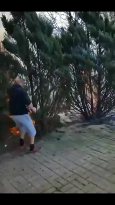 he chose the windiest day of the year to do this!!