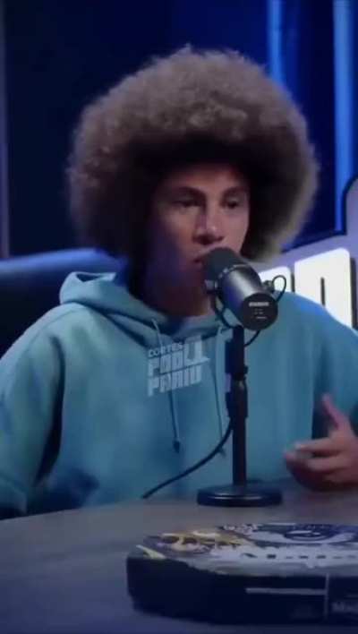 Gritando internamente*