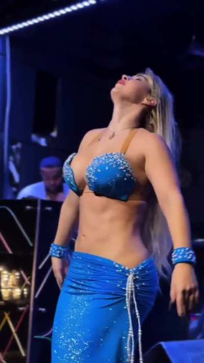 Diana Emelyanova Egyptian Belly dancer 🤯🦋