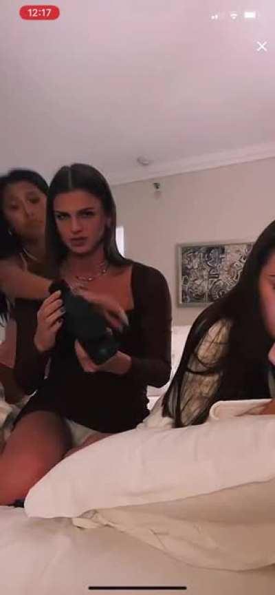 Friend moved covers then she opened legs 👀 another up dress clip from tonight