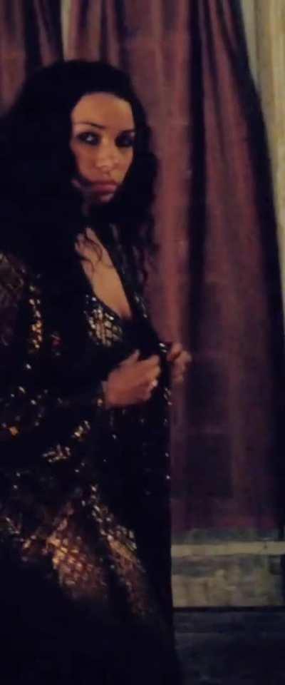 Jessica Parker Kennedy