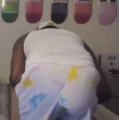 What y’all be doing to Bruce 😂