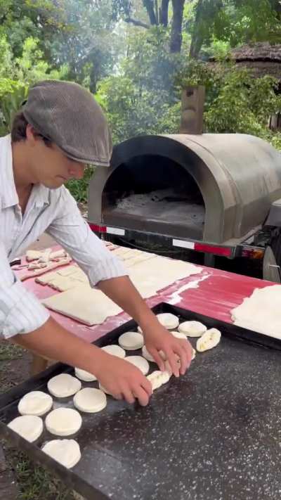 Esas factura y ese tema para empezar el s&aacute;bado