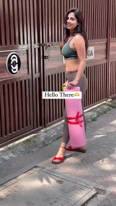 Rose Sardana Yoga Girl