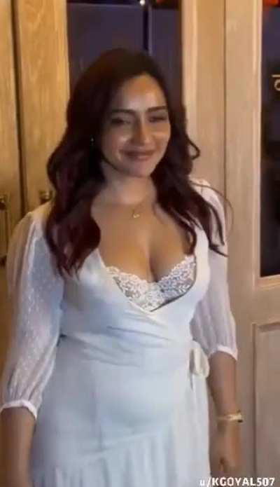 Neha Sharma Delicious Fruits🍎🥵