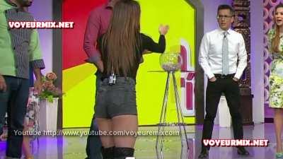 MARIANA ANDRADE SHORT