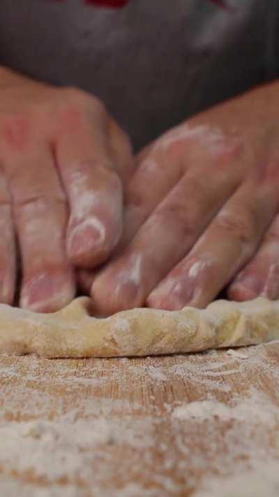 I made pizza where every ingredient is pineapple