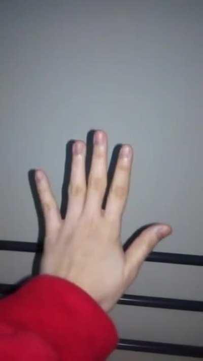 Kaway-kaway sa mga katoto kong sagad rin maggupit ng kuko.