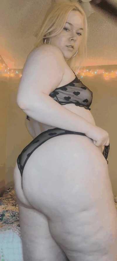 Queen of your heart 🍑