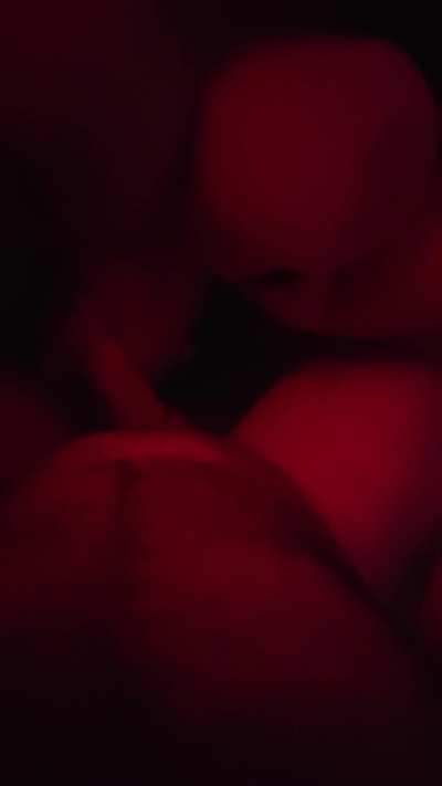 Fazendo ela colocar td na boca