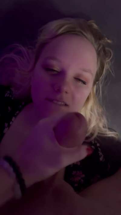 I like my men like I like my showers—hot and drenching me☔🔥🥵💦💦😋