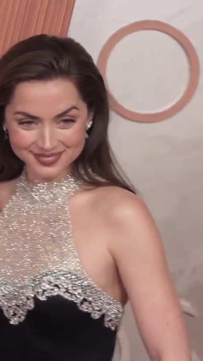 Ana arrived at the Oscars 2025 in a custom-made dress from Louis Vuitton - March 2025