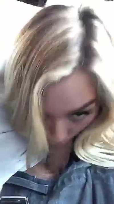 Car BJ While on the road.