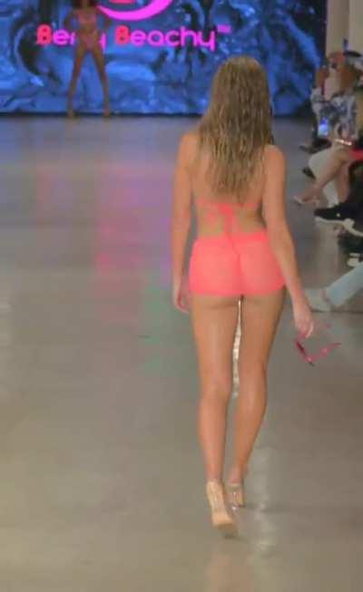 Madeline Adams - Berry Beachy, Art Hearts LA 2024